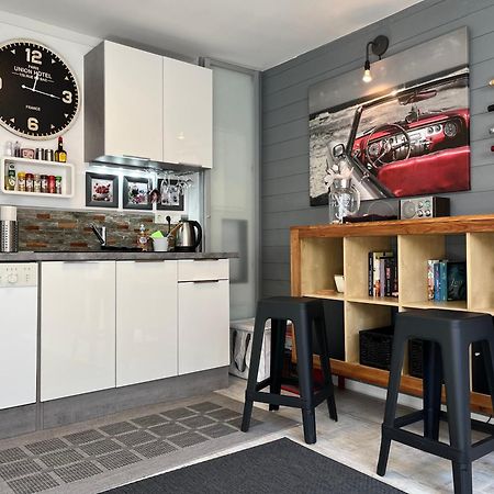 Living At Saarpartments - Adultsonly - Business & Holiday Homes With Kitchen For Long- And Short Term Stay, 3 Min To St Johanner Markt And Points Of Interest Saarbrücken Eksteriør bilde